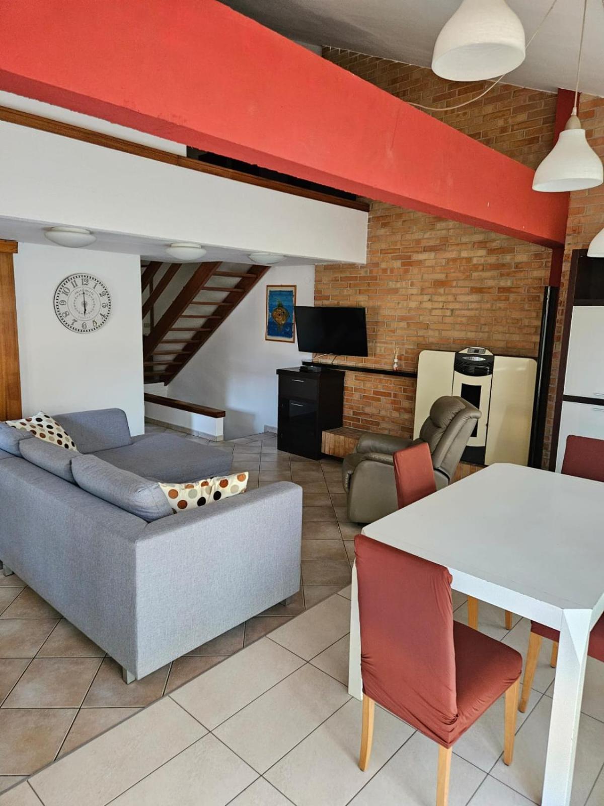 Villa A Schiera Raffinata Con Giardino Lignano Sabbiadoro Luaran gambar